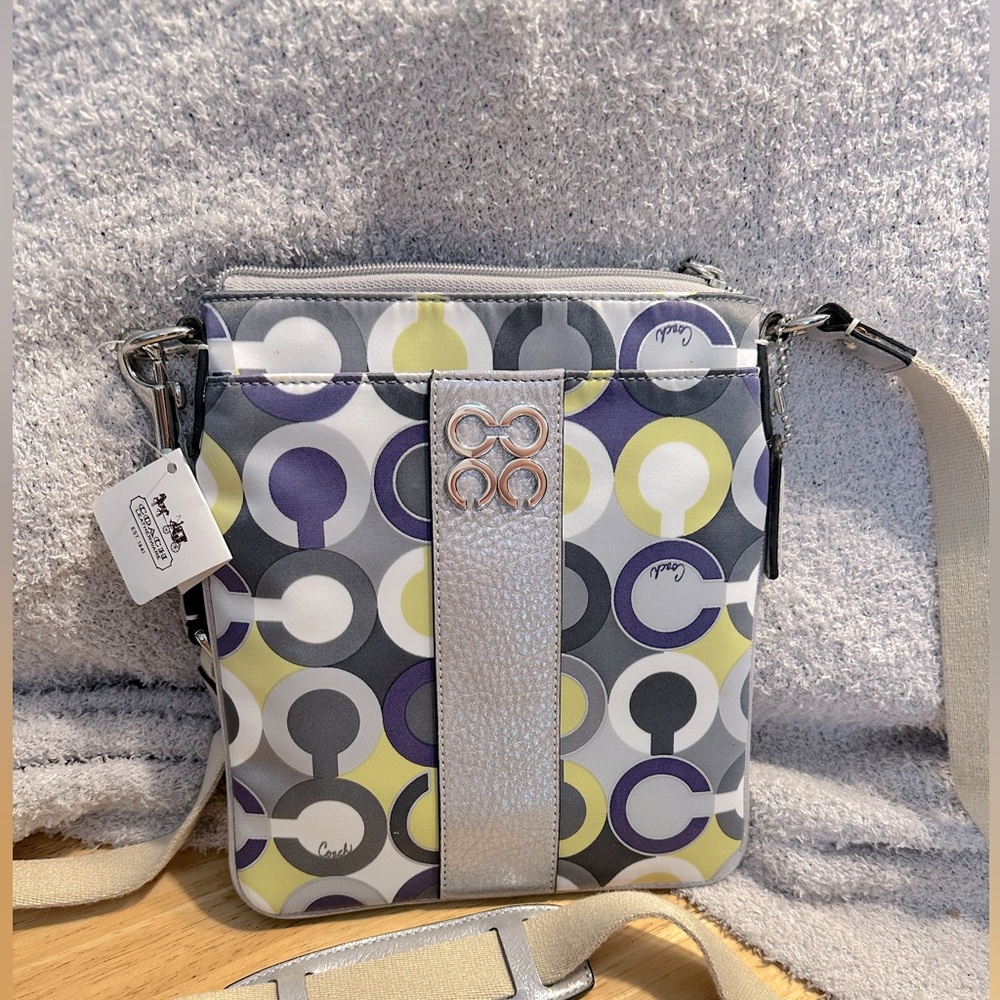 New. Coach crossbody